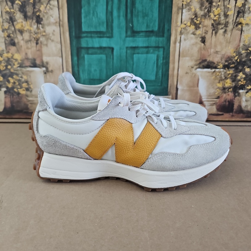 Women's Size 9 B New Balance 327 WS327BY Sea Salt Golden Hour Gum Running Shoes - Picture 3 of 9